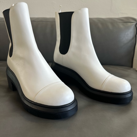 Norah Leather Lug Sole Chelsea Booties. Stuart Weitzman, white, new but no box. - Picture 10 of 10